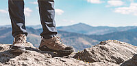 Wanderschuhe auf Berg