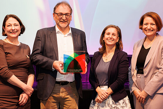 Reinhard Heiserer, Gründer der Hilfsorganisation Jugend Eine Welt, wurde vergangenen Montag vom Fundraising Verband als „Fundraiser des Jahres“ prämiert. 