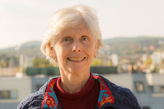 Wie Trauernden beistehen? Christine Hubka: „Am meisten hilft, wenn jemand fragt:  Wie geht es dir? Und dann aushält, was kommt.“