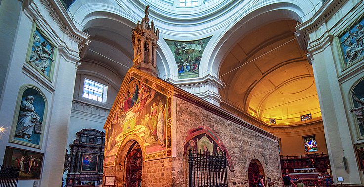 Die kleine Kapelle Portiuncula in der Basilika von Santa Maria degli Angeli.