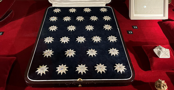 Die berühmten Sisisterne, die man aus dem Gemälde von Franz Xaver Winterhalter kennt. 