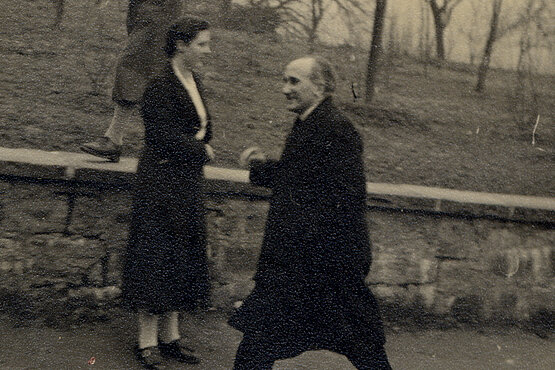 Romano Guardini bei einem Treffen der Quickborn-Bewegung auf Burg Rothenfels in Bayern in den zwanziger Jahren des 20. Jahrhunderts.