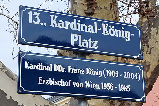 "Himmel & Erde" führt sie bei einem Stadtspaziergang zu sieben Plätzen der Kardinäle in Wien. 