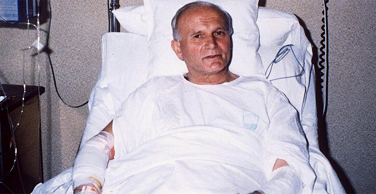 Johannes Paul II. im Krankenbett