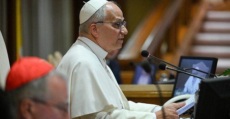 Papst Leo XIV. bei der Präsentation seiner Enzyklika „Magnifica Humanitas“.