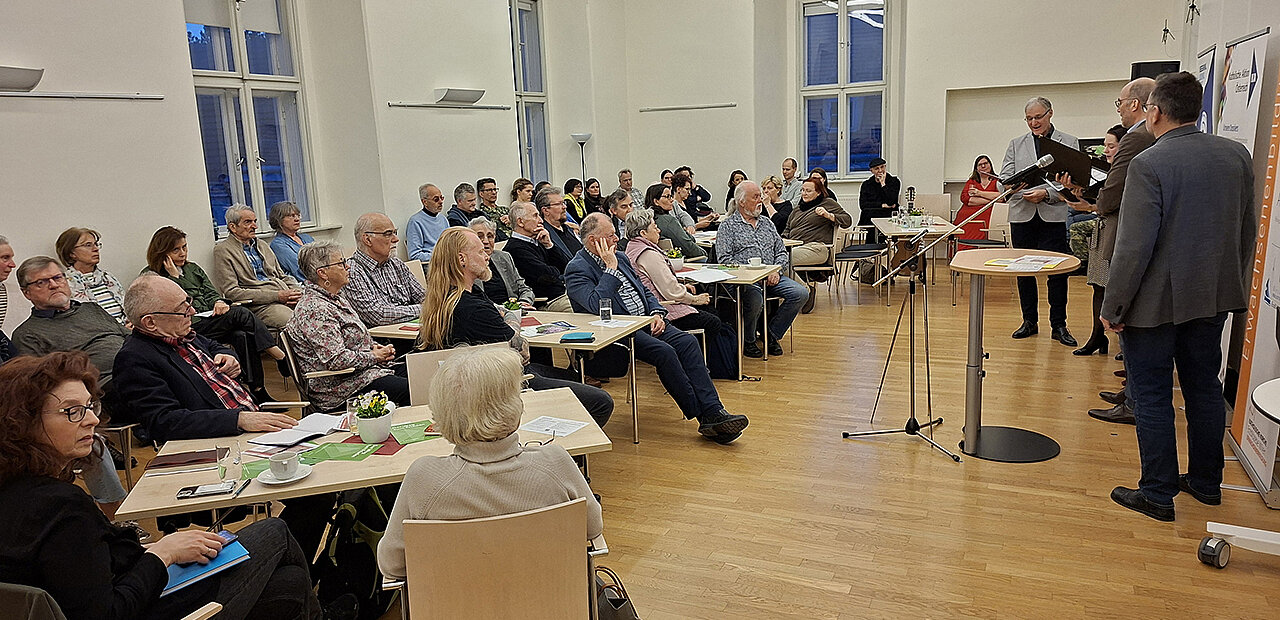 Industrieviertelakademie: Nachdenken über das komplexe Thema „Frieden“. 