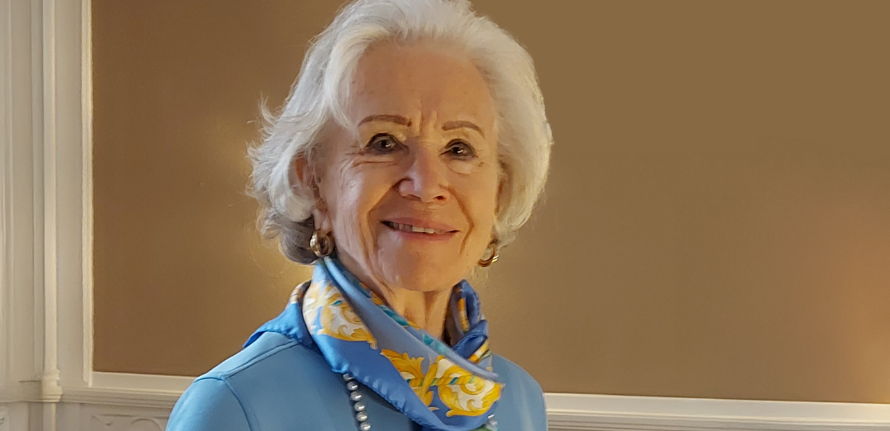 Ingrid Donharl hat sich viele Jahre in  Sankt Anna im 14. Bezirk engagiert. Jetzt lebt sie in Baden, wo sie ihren früheren Pfarrer Clemens Abrahamowicz wiedergetroffen hat.