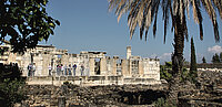 Foto der Synagoge von Kafárnaum.