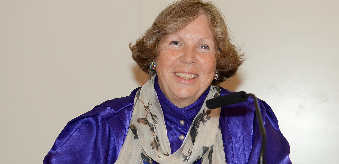 Hanna-Barbara Gerl-Falkovitz ist emeritierte Universitätsprofessorin für Philosophie. 