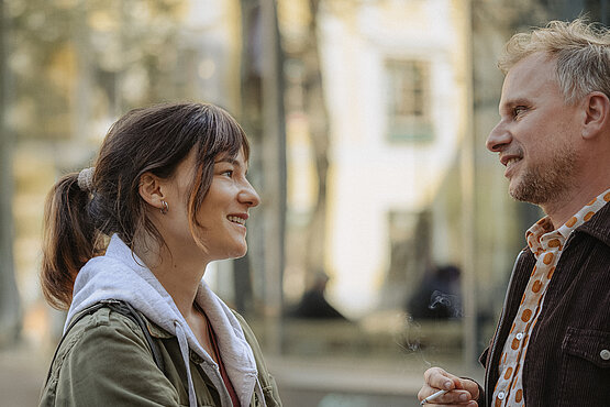 Kinotipp: In Heli (Robert Stadlober) findet Barbara (Valerie Pachner) einen aufmerksamen, ehrlichen und in allen Belangen echten Partner ... 