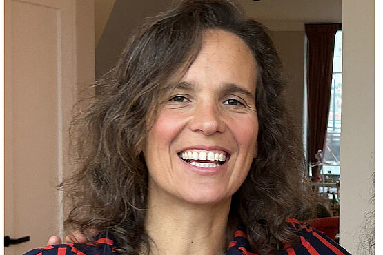 Findet das Rosenkranzgebet beruhigend: Isabel Eiselsberg integriert es in ihren turbulenten Familienalltag.