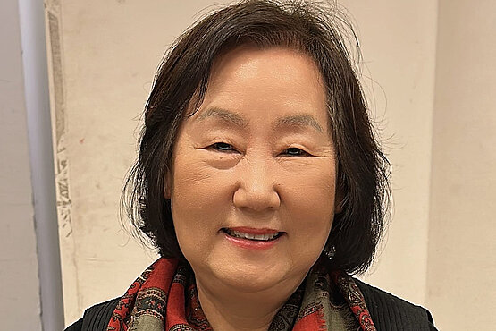 Veronika Lee geht zu einer koreanischen Gemeinde in Wien.