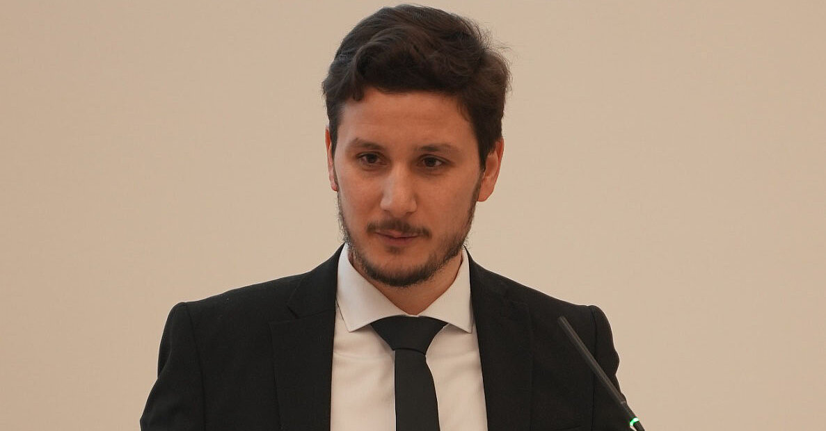 Tuğrul Kurt ist Professor für Islamische Theologie und Vorstand des Instituts für Islamisch-Theologische Studien. 