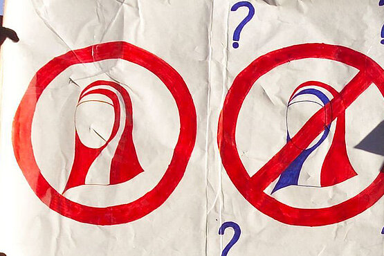 Kopftuchverbot: Bischofskonferenz hat erhebliche rechtliche Bedenken