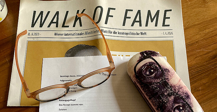 Programm zur Ausstellung Walk of Fame - Die Gleichzeitigkeit von Erfolg und Verfolgung.