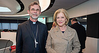 Erzbischof Josef Grünwidl beim Treffen mit ORF-Generaldirektorin Ingrid Thurnher. 