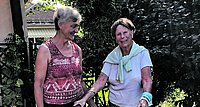 Johanna und Christa mögen einander seit Jahrzehnten und gehen gerne in die Kirche