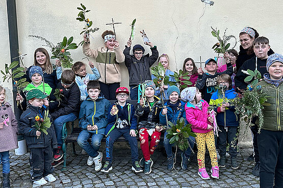 Unteralber Jungschar mit Palmbuschen 13/2024