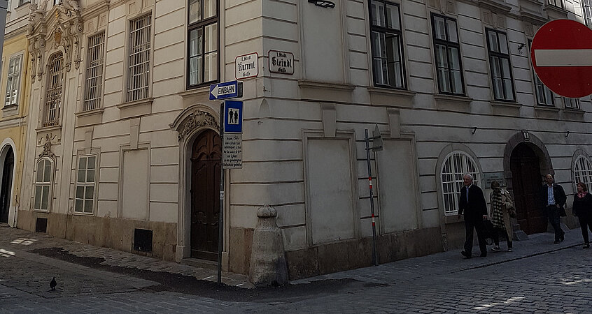 In diesem Bürgerhaus in der Steindlgasse/Kurrentgasse hatte der Heilige Stanislaus Kostka gewohnt.