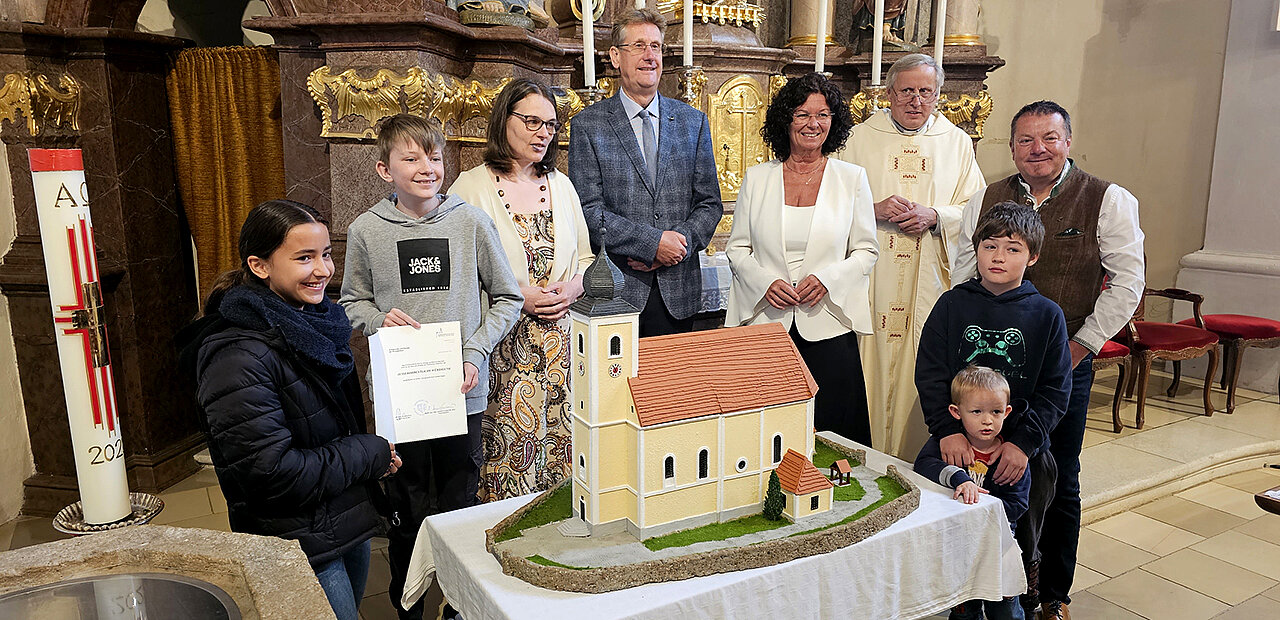 Modell Pfarrkirche Hollenthon