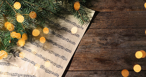 Die Geschichte von vier ganz besonderen Weihnachtsliedern. 