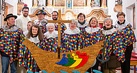 Der Kirchenchor Höbersbrunn beschäftigte sich, bei einer besonderen Messe zu Fasching, auf humorvolle Art mit dem Zustand der Welt. 