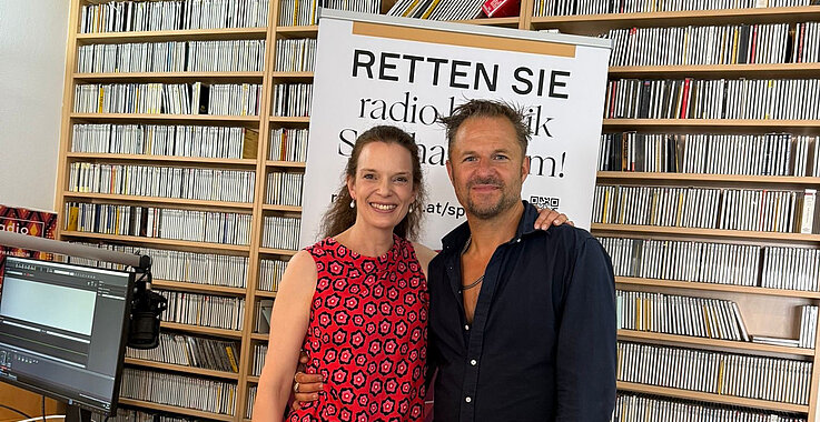 Der Jedermann-Schauspieler und die Autorin waren Schüler desselben Gymnasiums.