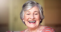 Herzhaftes Lachen kann befreiend wirken. 