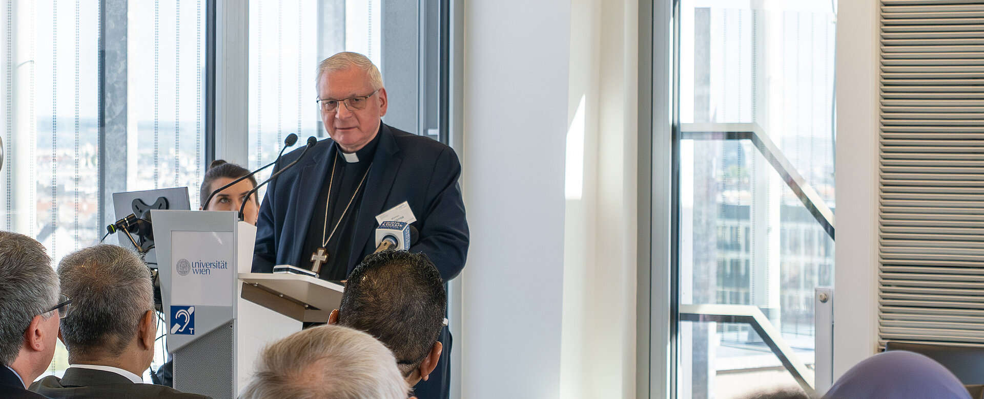 Interreligiöser Dialog könne nicht genug bewertet werden, so Bischof Werner Freistetter auf der interreligiösen Konferenz an der Uni Wien.