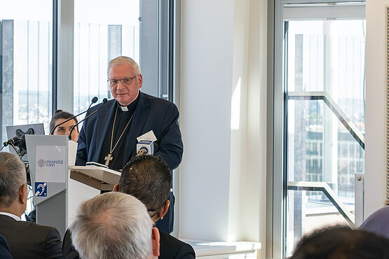 Interreligiöser Dialog könne nicht genug bewertet werden, so Bischof Werner Freistetter auf der interreligiösen Konferenz an der Uni Wien.