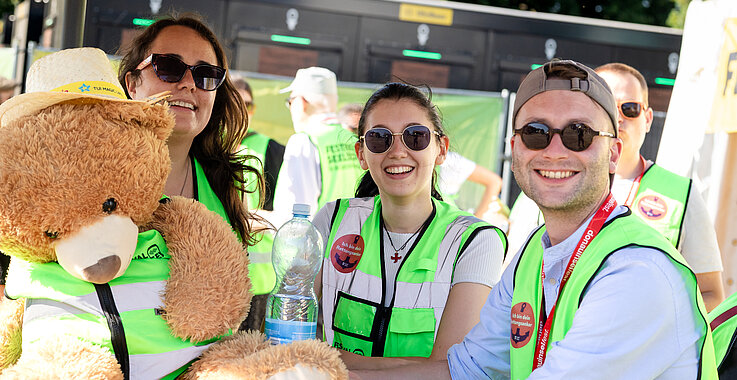 215 hauptberufliche Seelsorger wie Pastoralassistenten, Diakone und Praktikanten arbeiten in der Erzdiözese Wien. Auch am Donauinselfest.