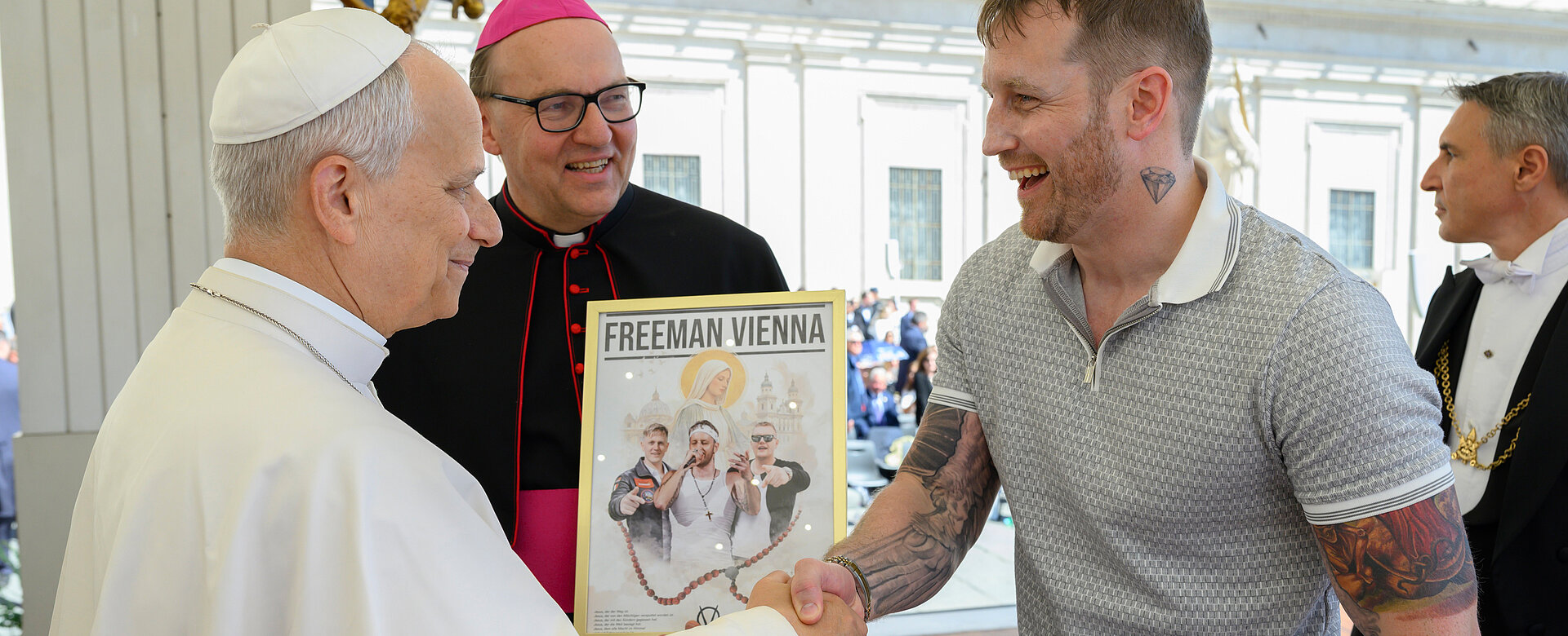 Ein Rosenkranz-Rap für Papst Leo
