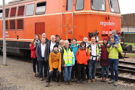 Ein Teil der Schienenwallfahrt-Gruppe vor der Heimreise. 