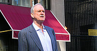 John Cleese sagt: "Die Woken versuchen, das Lachen in der Welt einzuschränken".