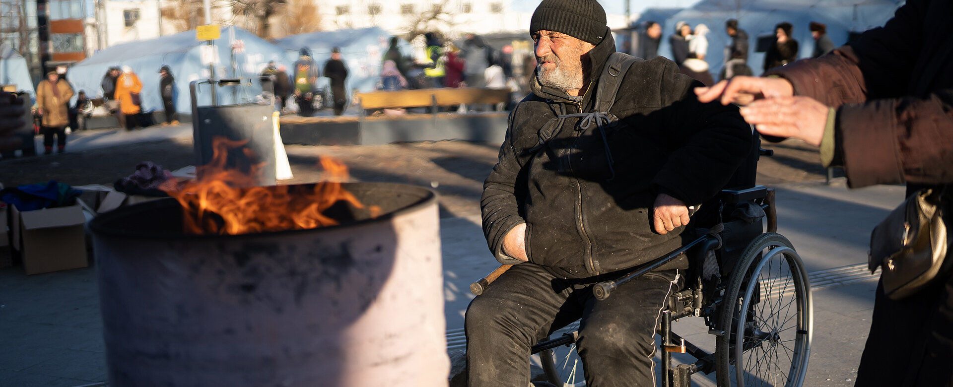 Vor allem ältere Menschen in der Ukraine leiden unter der Kälte. 