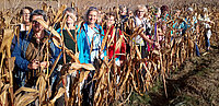 Frauen im Maisfeld