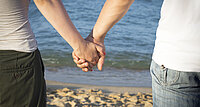 Hand in Hand: Ein Symbol der Beziehung