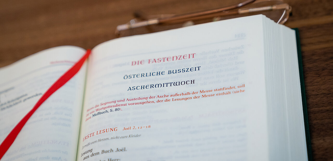 Die Katholische Presseagentur veröffentlicht ein Fasten-Alphabet.