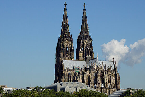 Im Kölner Dom wird für rein touristische Zwecke nun Eintritt verlangt. 