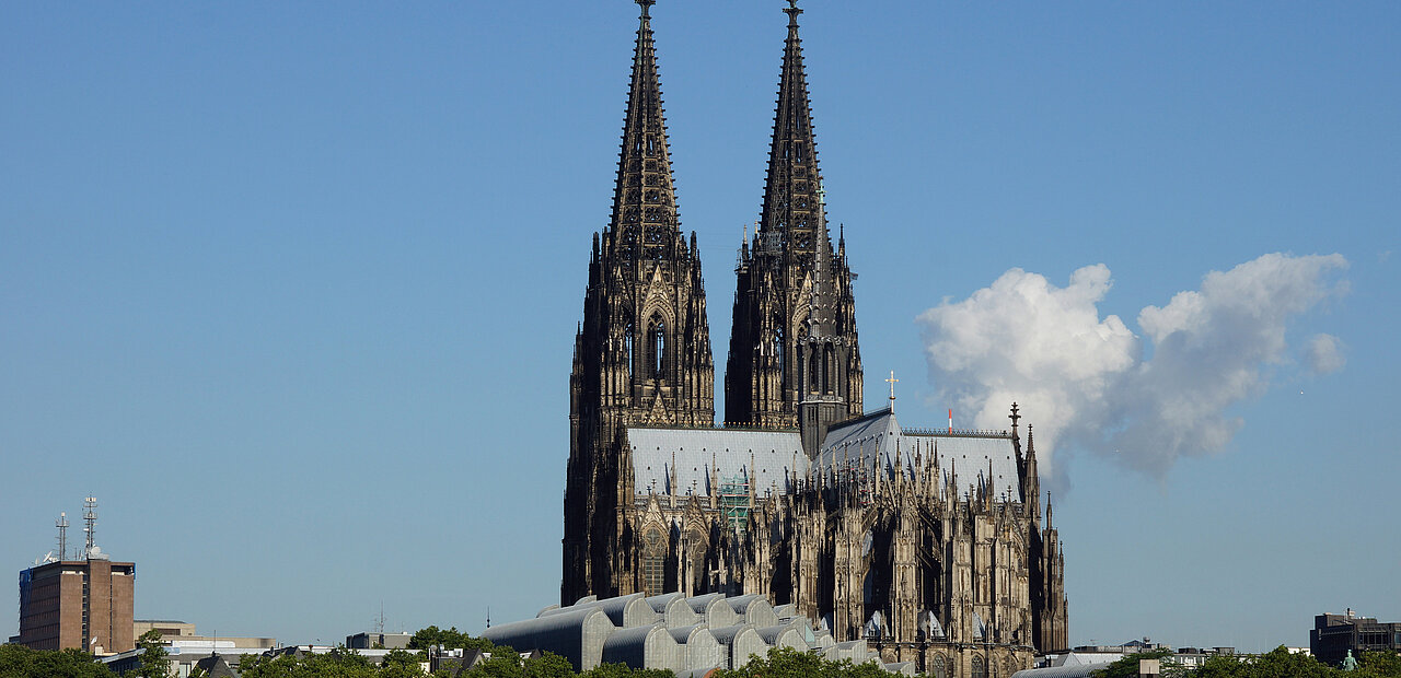 Im Kölner Dom wird für rein touristische Zwecke nun Eintritt verlangt. 