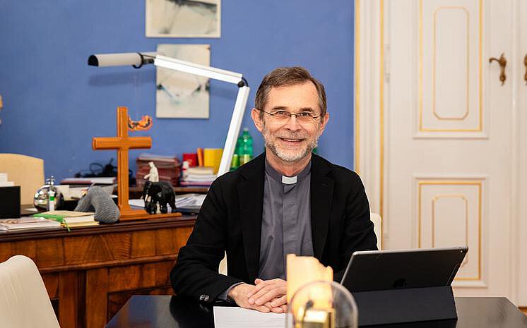 Josef Grünwidl die Zukunft der Kirche primär in der geistlichen Erneuerung. 