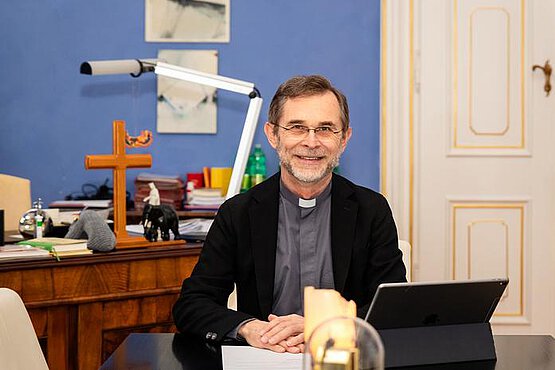 Josef Grünwidl die Zukunft der Kirche primär in der geistlichen Erneuerung. 