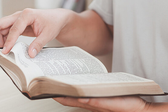 Altes Testament offen