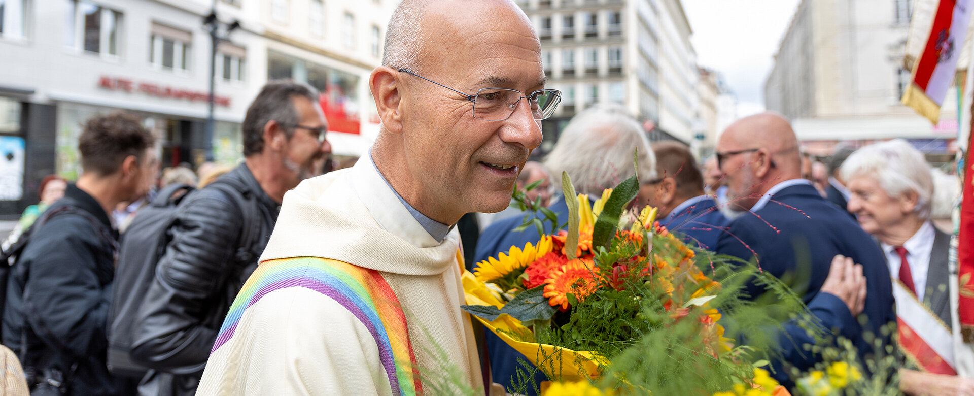 Mitten im Geschehen – so hat Toni Faber 30 Jahre lang seine Arbeit als Seelsorger in und um den Stephansdom gelebt und geprägt.
