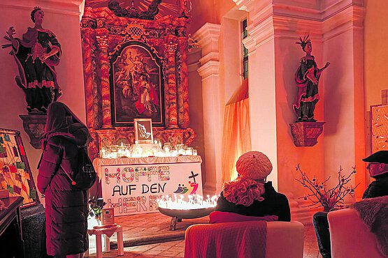 2.600 kamen in das „Wohnzimmer Gottes“ 