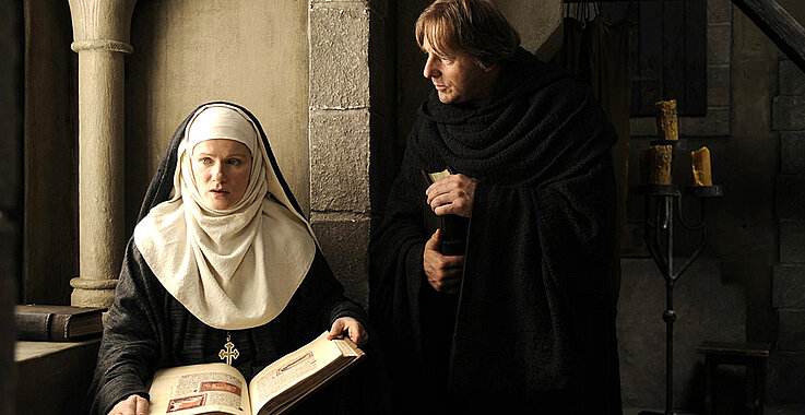 Filmszene aus "Vision" über das Leben von Hildegard von Bingen