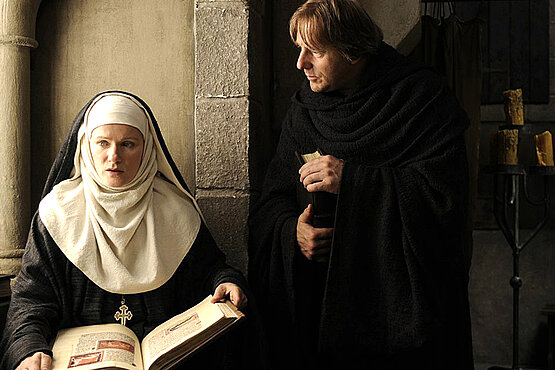 Filmszene aus "Vision" über das Leben von Hildegard von Bingen