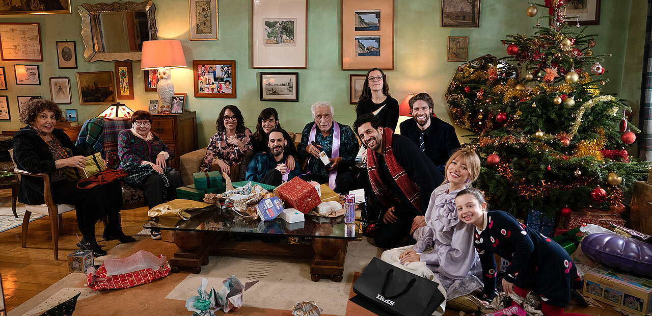 „Schenkst du noch oder liebst du schon?“ könnte ein Motto der Komödie lauten.  