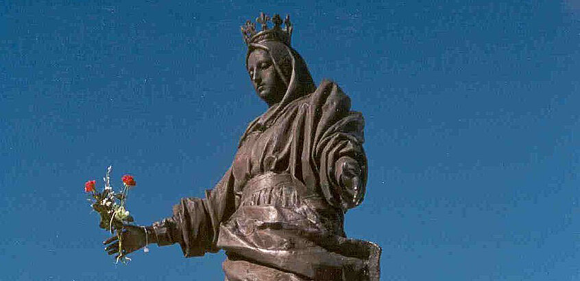 Am Gipfel des Rocciamelone steht heute eine Marienstatue und eine Kapelle.