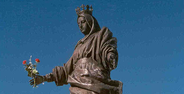 Am Gipfel des Rocciamelone steht heute eine Marienstatue und eine Kapelle. 